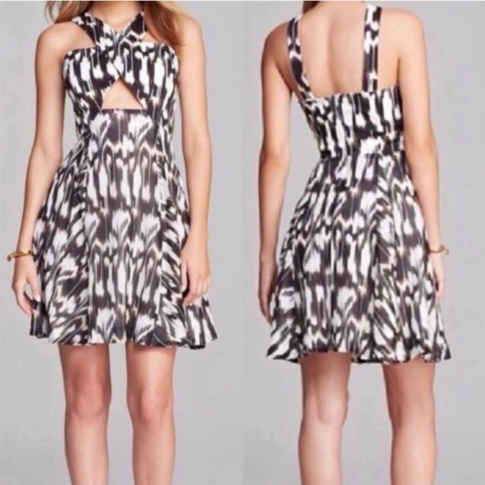 NEW Trina Turk Women's Bellicity Ikat Print Cutout A-line Dress Size 6